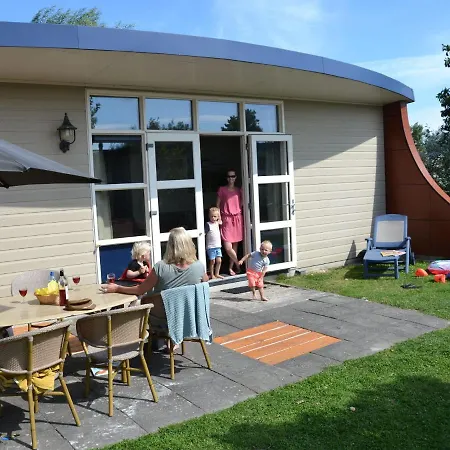 Holiday home In Netherlands With Ship-like Design 's-Gravenzande